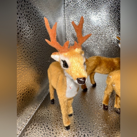 Deer buck fawn faux fur Set of 6 Brown and White Reindeer Figurines - Picture 5 of 10